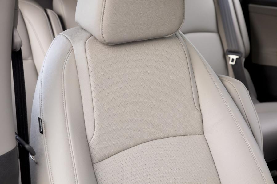 Детали интерьера Honda Odyssey 2017 года  (фото 93 из 160)